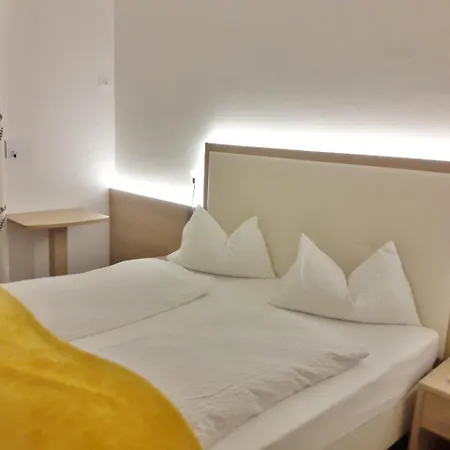 Hotel Lux